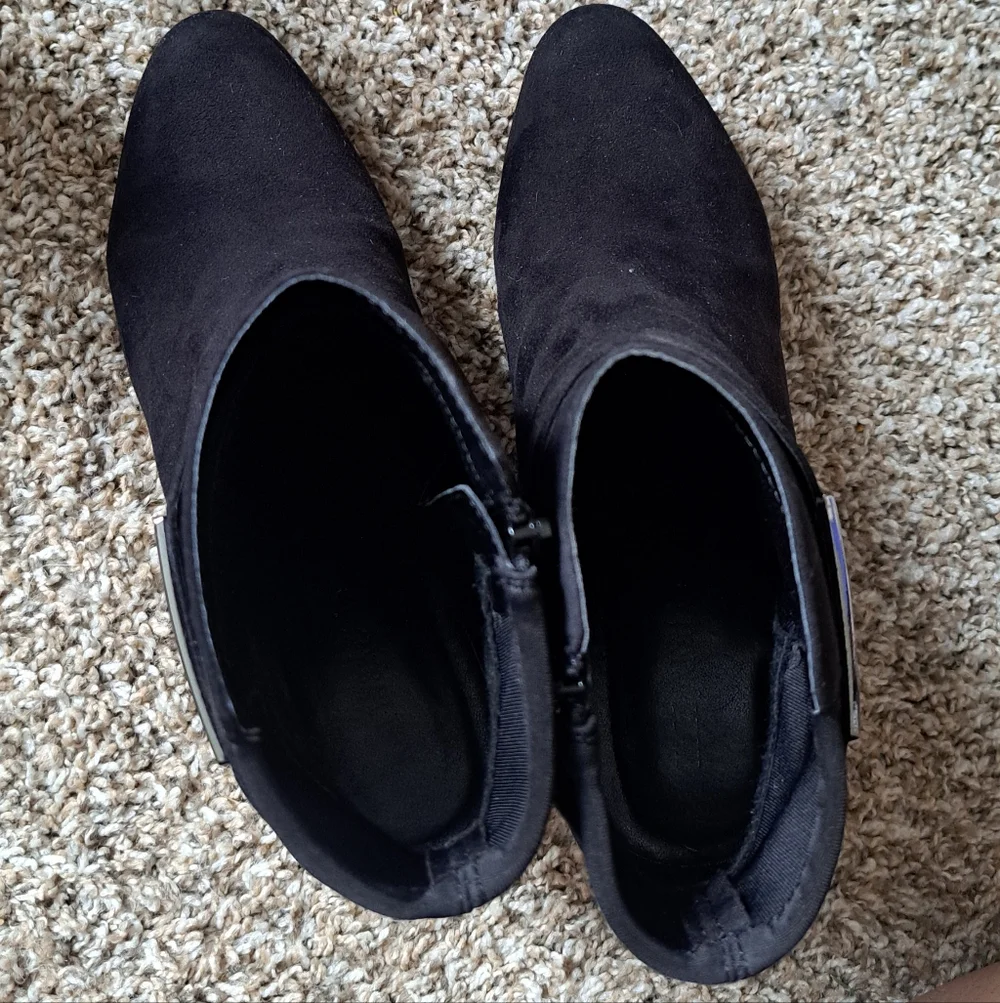 Kelly & Katie Black Buckle Heeled Booties Size 10